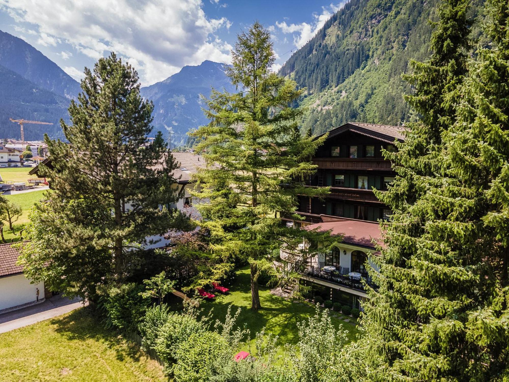Aparthotel Landhaus St. Joseph Mayrhofen Esterno foto