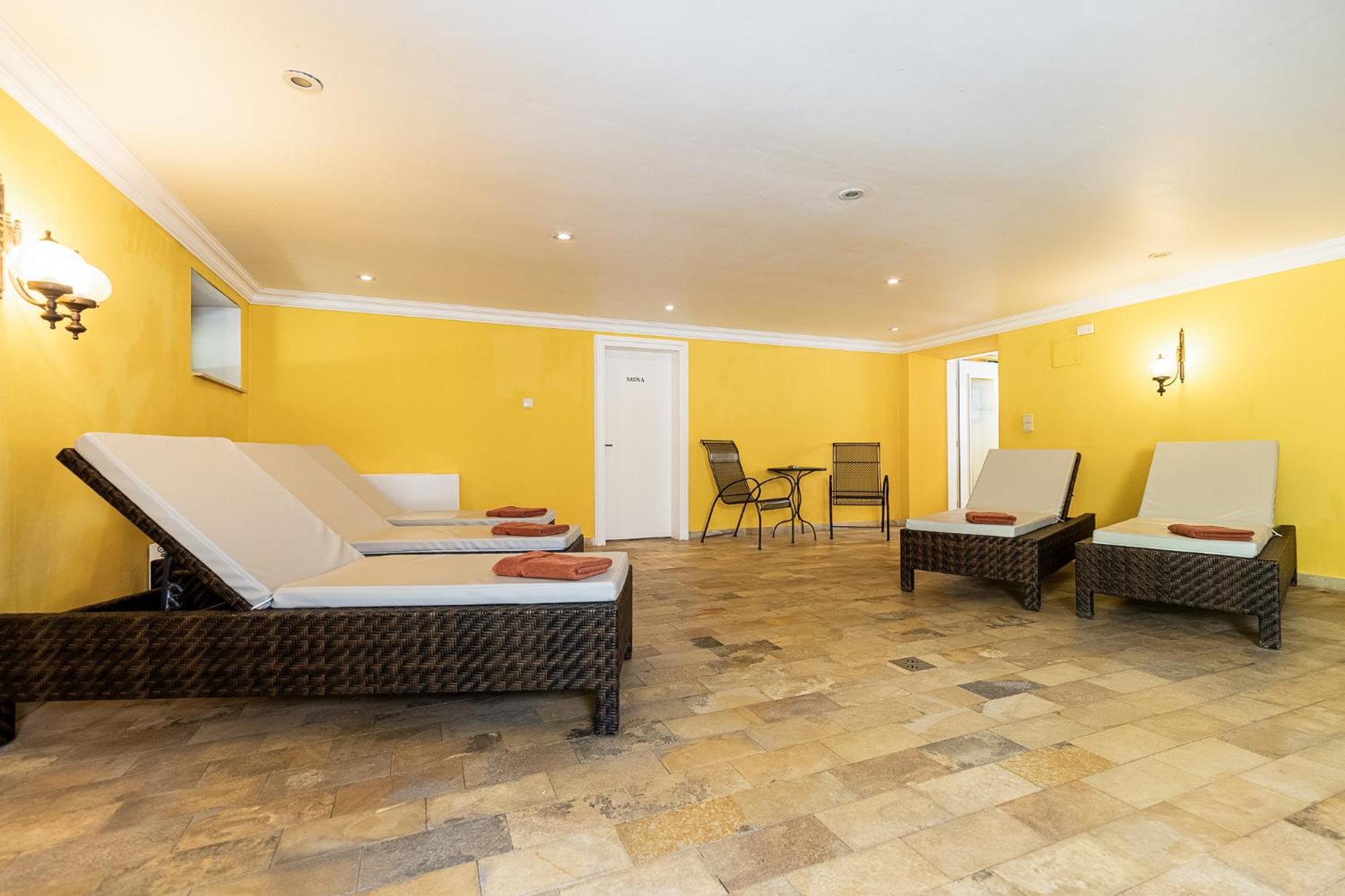 Aparthotel Landhaus St. Joseph Mayrhofen Esterno foto