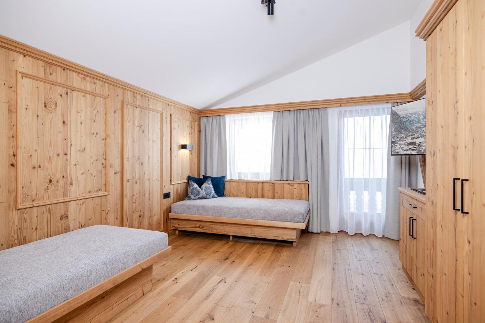 Aparthotel Landhaus St. Joseph Mayrhofen Esterno foto